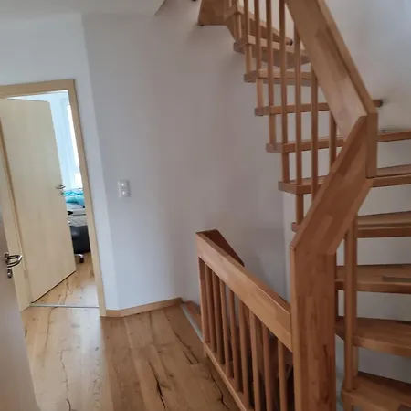 Haus 150qm, 3 Etagen, * Berlín